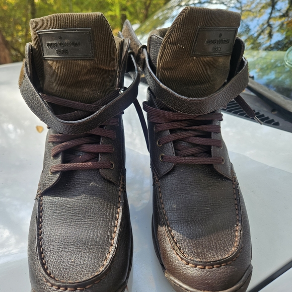 ブーツ LOUIS VUITTON DARK BROWN BOOTS Louis Vuitton Dark Brown Leather Boots